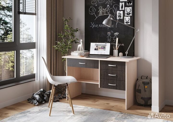 Стол письменный новый