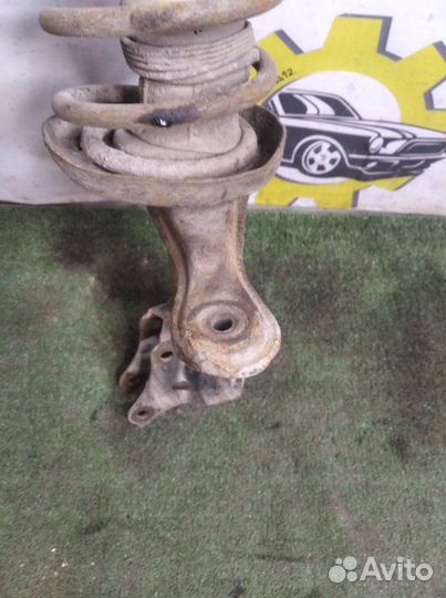 Стойка передняя правая Audi 80 B3 2.0 1990