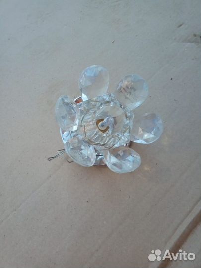 Продаются точечные светильники