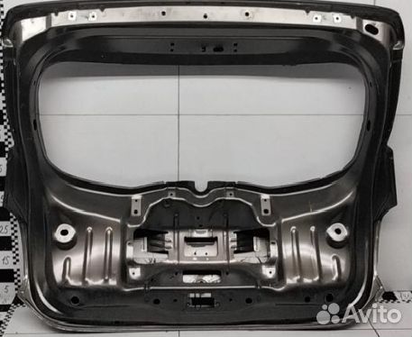 Крышка багажника Рено Сандеро (гв с 2014)