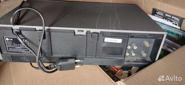 Видеомагнитофон LG VHS