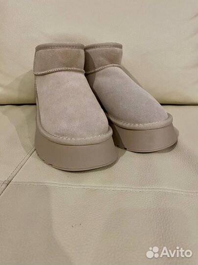 Бежевые угги с ультрамягким мехом внутри