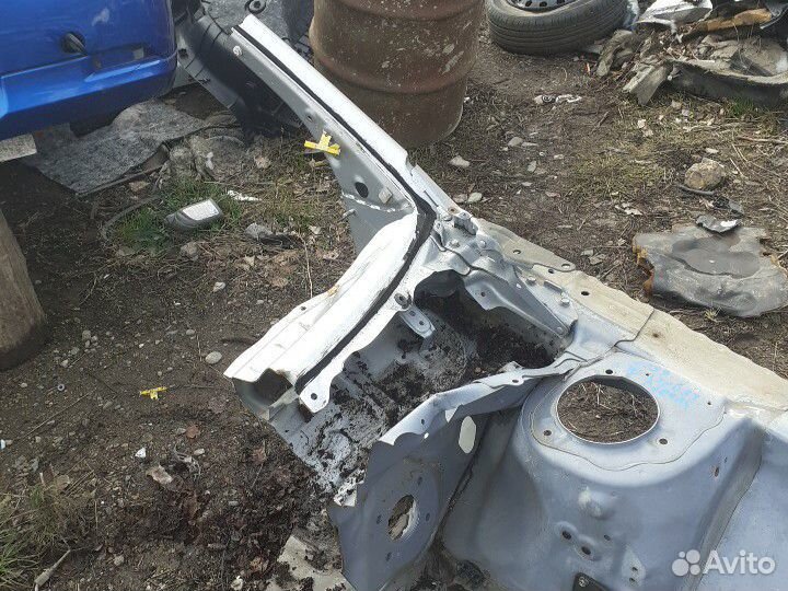 Ланжерон левый Subaru Legacy BL5