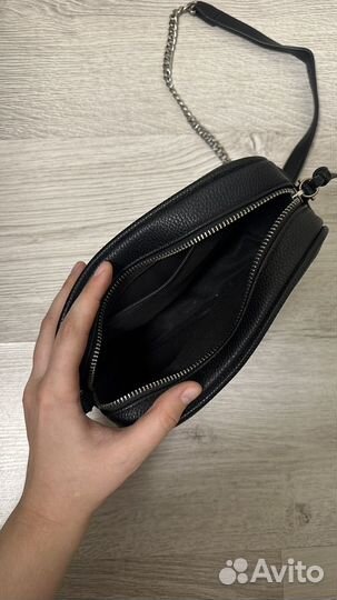 Сумка с цепью из stradivarius