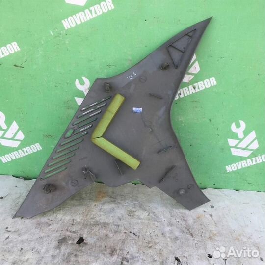 Обшивка стойки Рено Логан