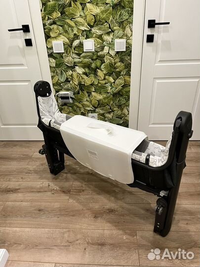 Детская кроватка Lionelo