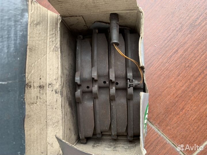 Тормознын колодки Мерседес E211