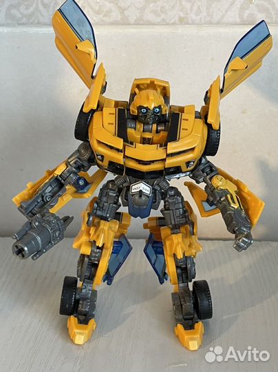 Игрушка робот трансформер Бамблби