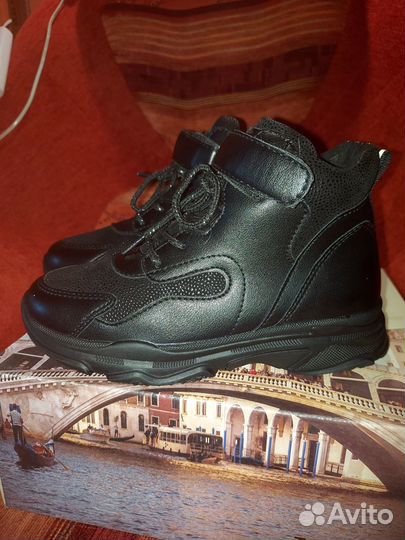 Ботинки демисезонные для девочки 32 размер