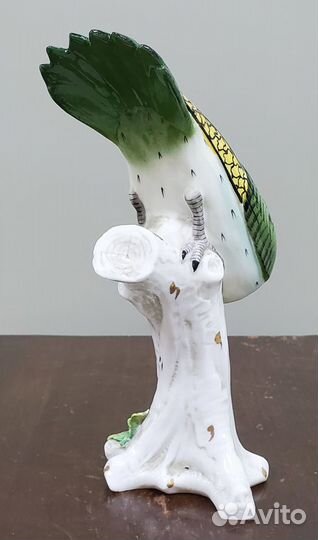 Фарфор Птица Иволга Каподимонте старая