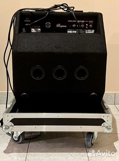 Басовый комбик UltraBass BXD15