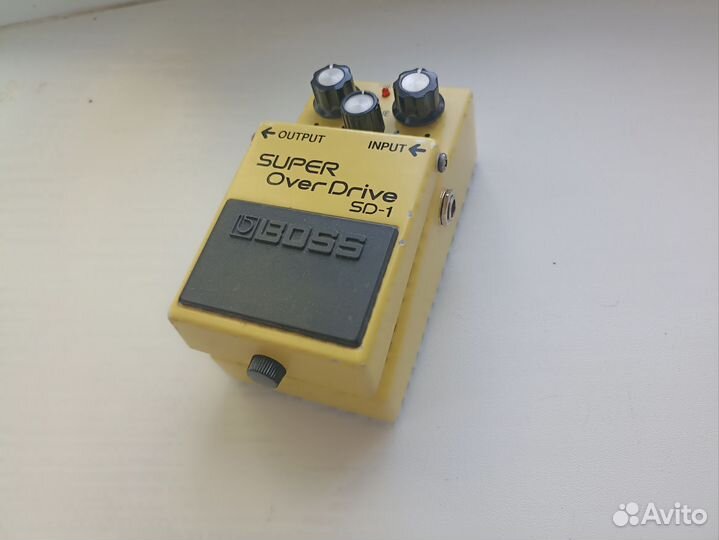 Гитарная педаль Boss SD-1