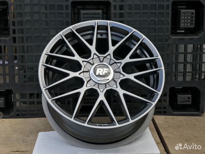 Литые диски Rotiform Wheels 19 5x114.3 Lexus IS GS