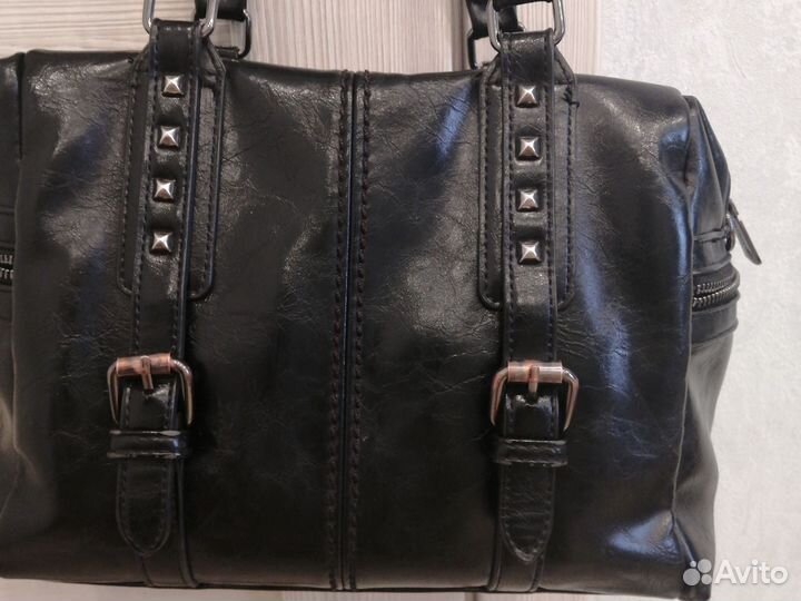 Сумка женская чёрная с ручками