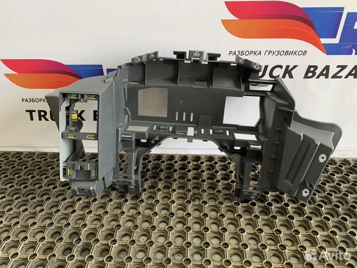 Рамка панели приборов Renault T