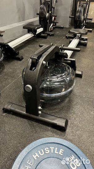 Продам тренажер греблю