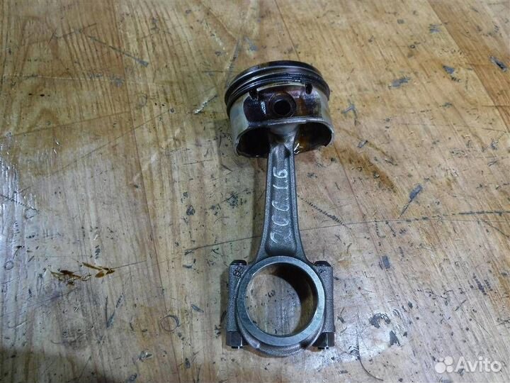 Поршень с шатуном Peugeot 206 1998-2012