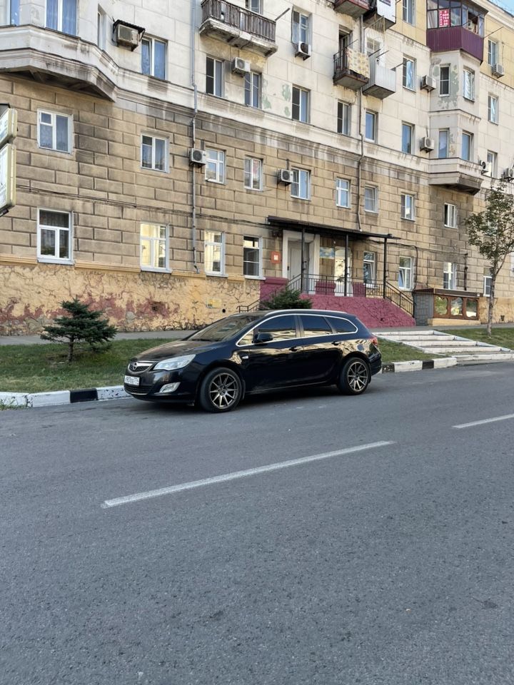 Opel Astra: фото владельца
