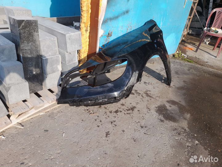 Крыло переднее левое правое х5 х6 е70 е71 дорест