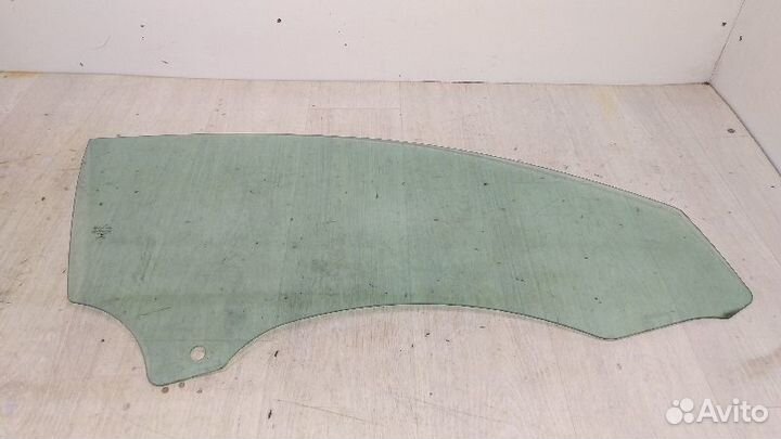 Стекло двери передней правой Mercedes-Benz E238