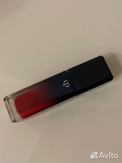 Жидкая глянцевая помада CLÉ DE peau beauté