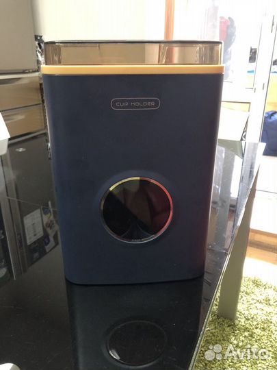 Дозатор для одноразовых стаканов