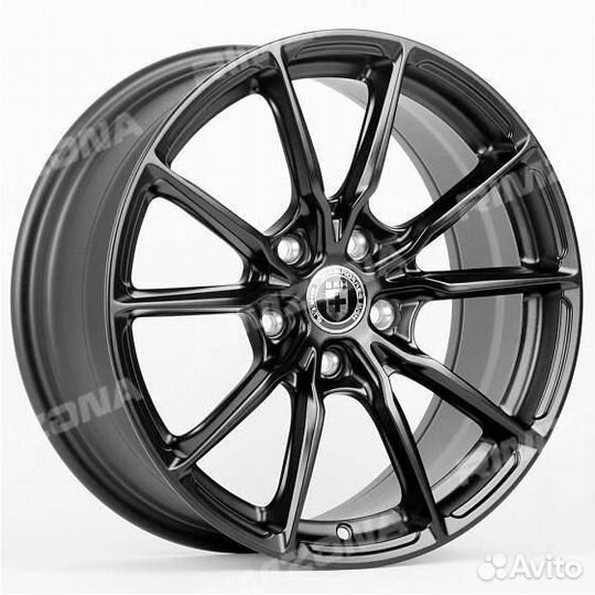 Литой диск HRE R17 5x114.3