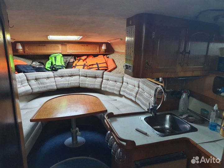 Катер моторная яхта