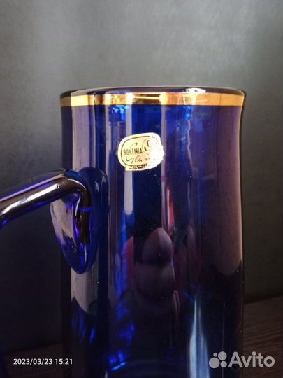 Кувшин и стаканы из кобальтого стекла