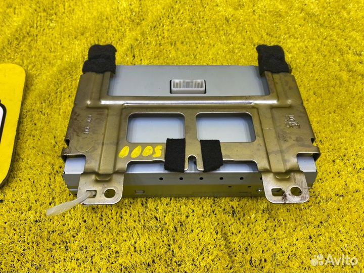 Монитор передний Infiniti Qx56/Qx80/Armada/Patrol