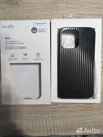 Чехол на iPhone 13 pro moshi черный