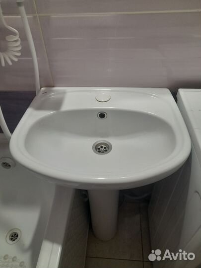 Раковина в ванную бу