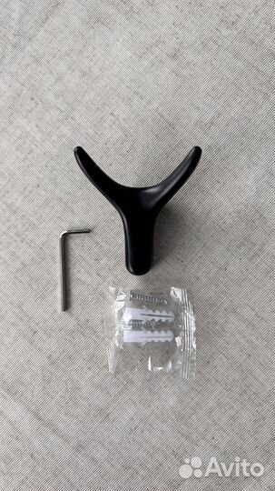 Крючки настенные металлические новые