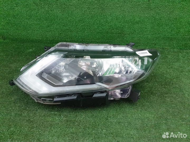 Фара левая Nissan X-Trail