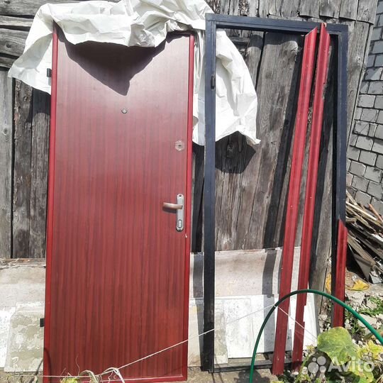 Дверь металлическая
