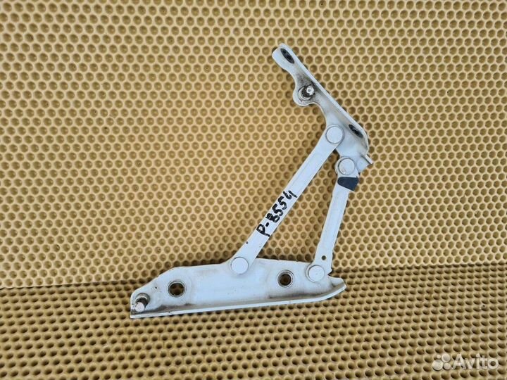 Петля багажника задняя левая Infiniti M25 M37 M56