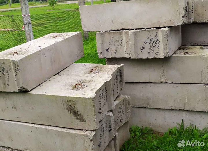 Фундаментные блоки б/у
