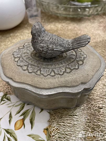 Шкатулка для украшений