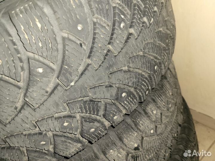 Nokian Tyres Hakkapeliitta 4 215/65 R16 102T