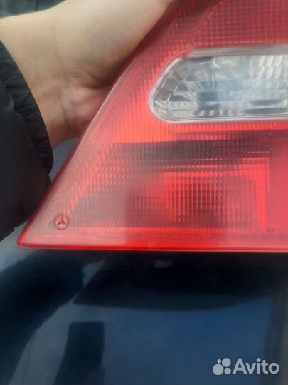 W203 фонарь правый