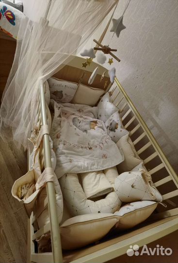 Комплект в детскую кроватку 32 в 1