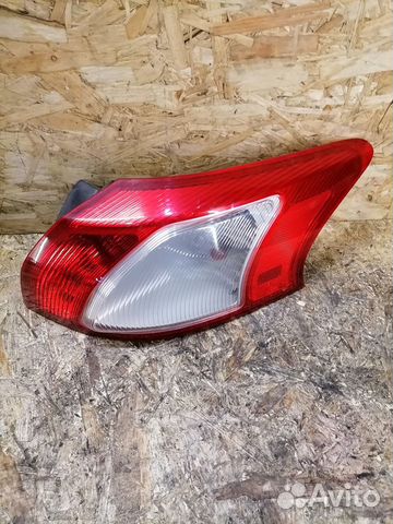 Фонарь правый Mitsubishi Lancer 10 хэтчбек