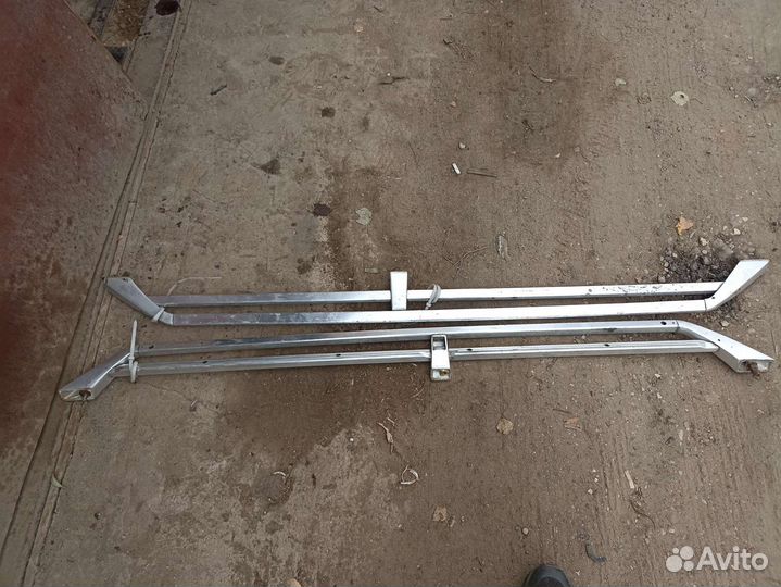 Релинги на крыши ваз 2104