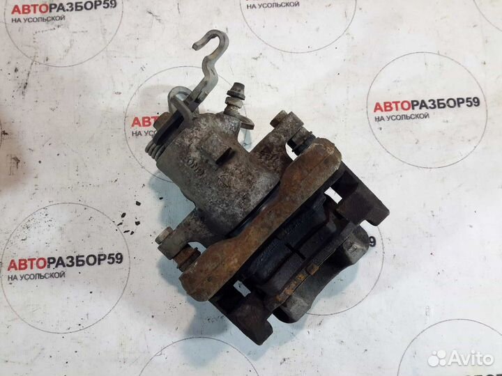 Суппорт задний правый Volkswagen Golf 5