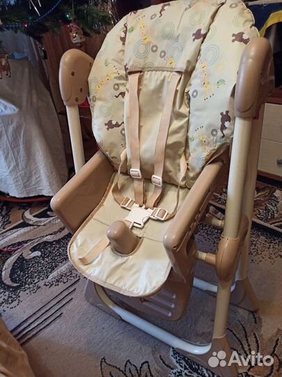 Столик для кормления ребенка