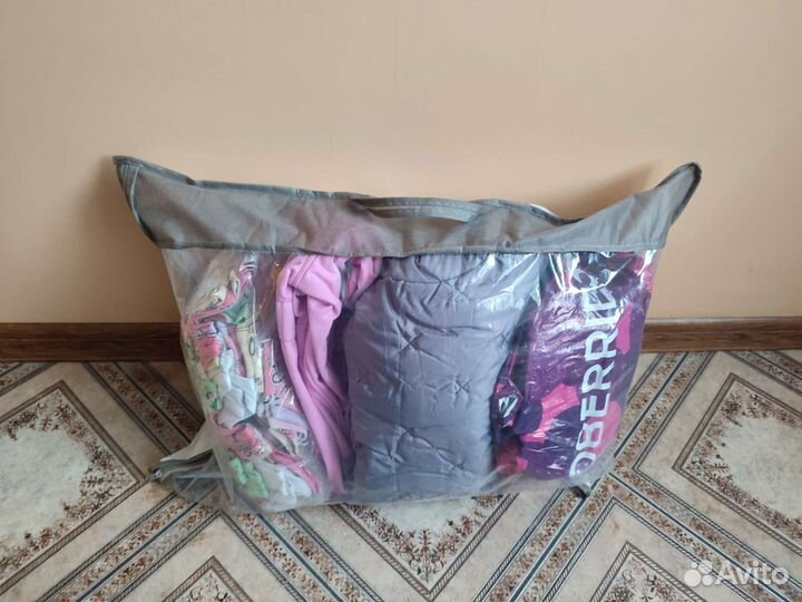 Пакетом куртки, обувь, трикотаж 116-122