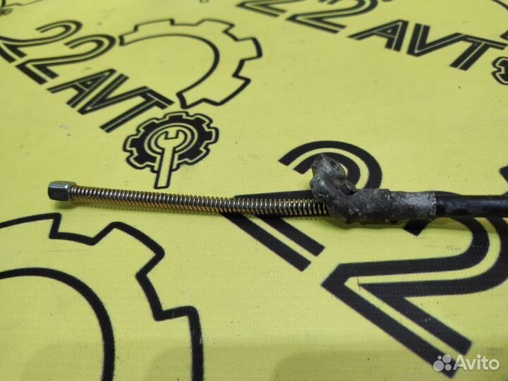 Трос стояночного тормоза правый Toyota Opa ZCT10