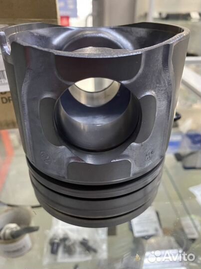 Поршень 33106 cummins 3.8