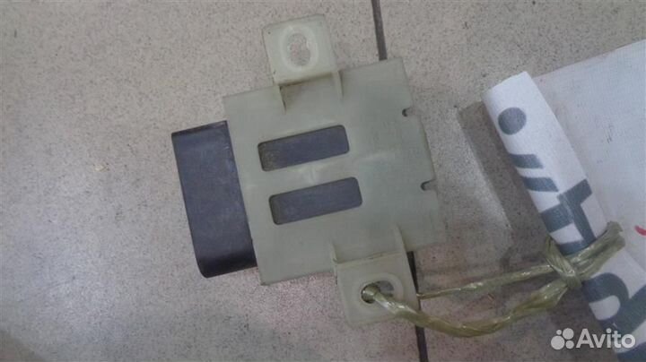 Реле топливного насоса Audi A6 C6 2004-2011