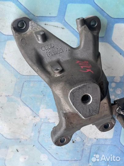 Кронштейн двигателя правый 8K0199308AL